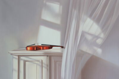 Violin with Flowing White, 2025, 100x140